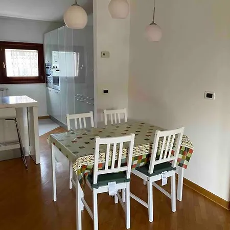 K1008 Book Apartment *